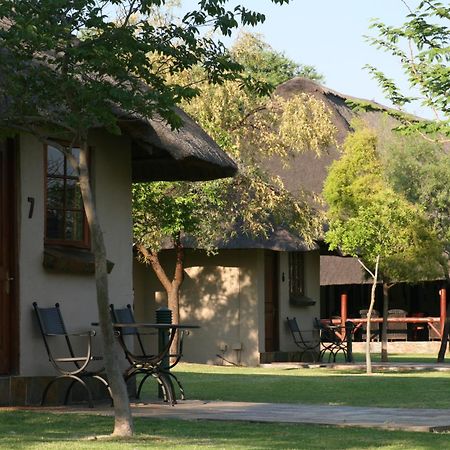Mongena Private Game Lodge Rust de Winter Bilik gambar