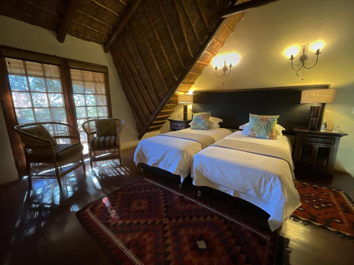 Mongena Private Game Lodge Rust de Winter Luaran gambar